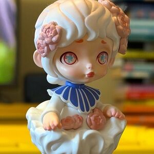 Laura Mystical Book Series White Jade Water Lilies